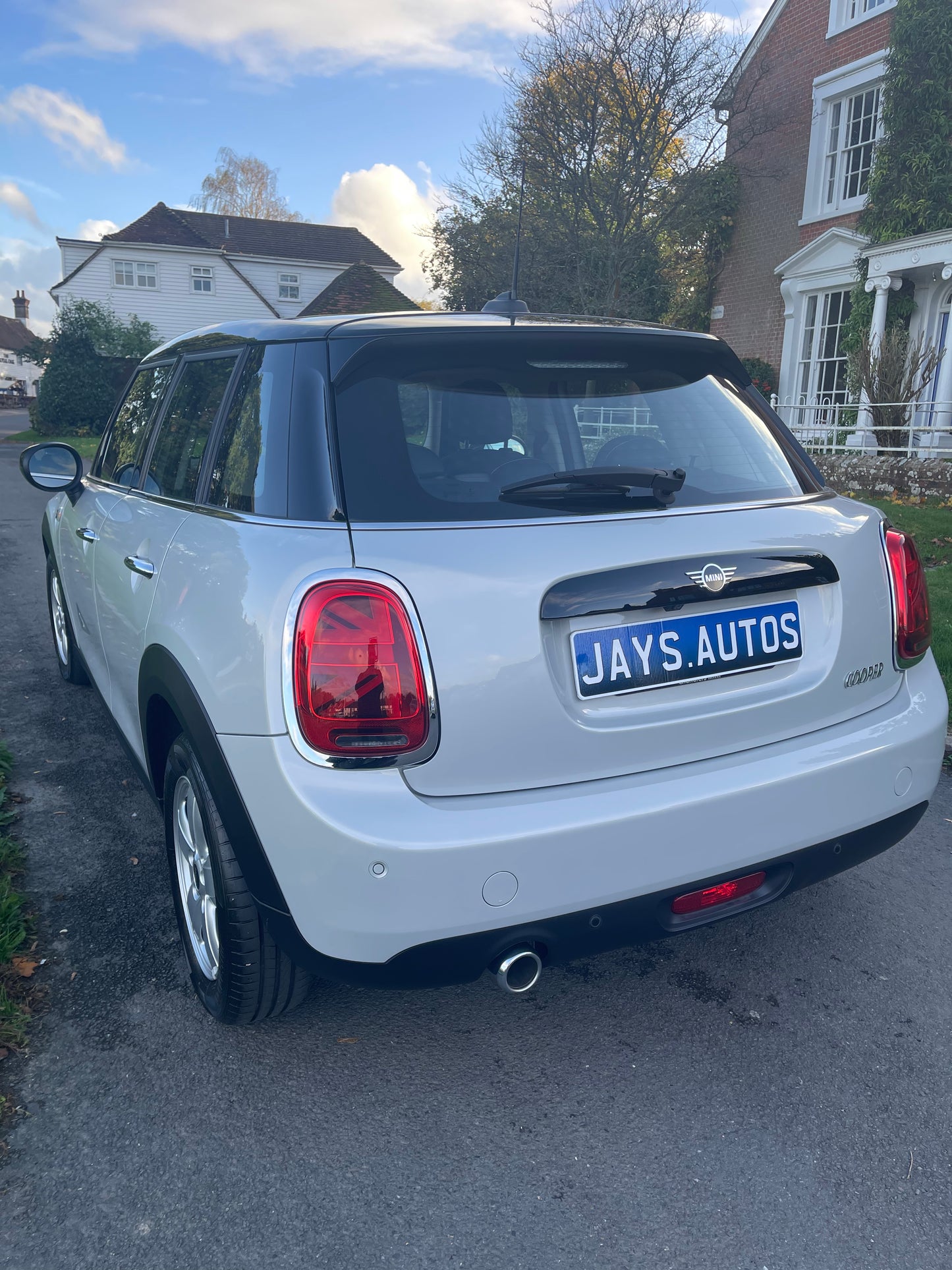 Mini Cooper classic 1.5cc 5Dr 2019