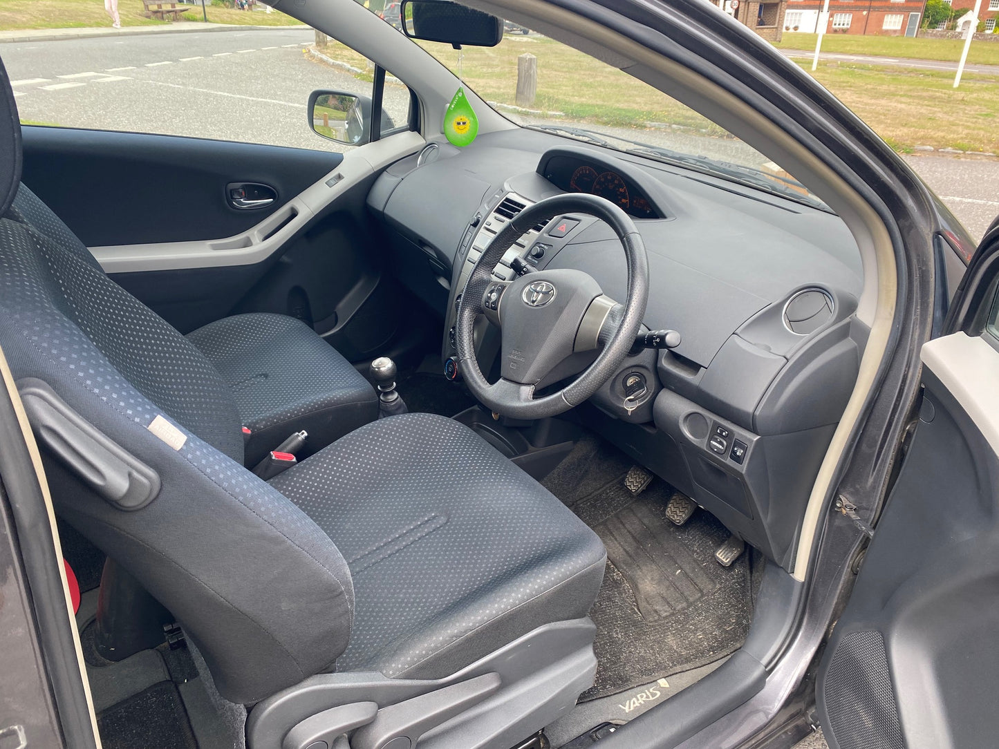 Toyota Yaris 1.3l 3Door 2010