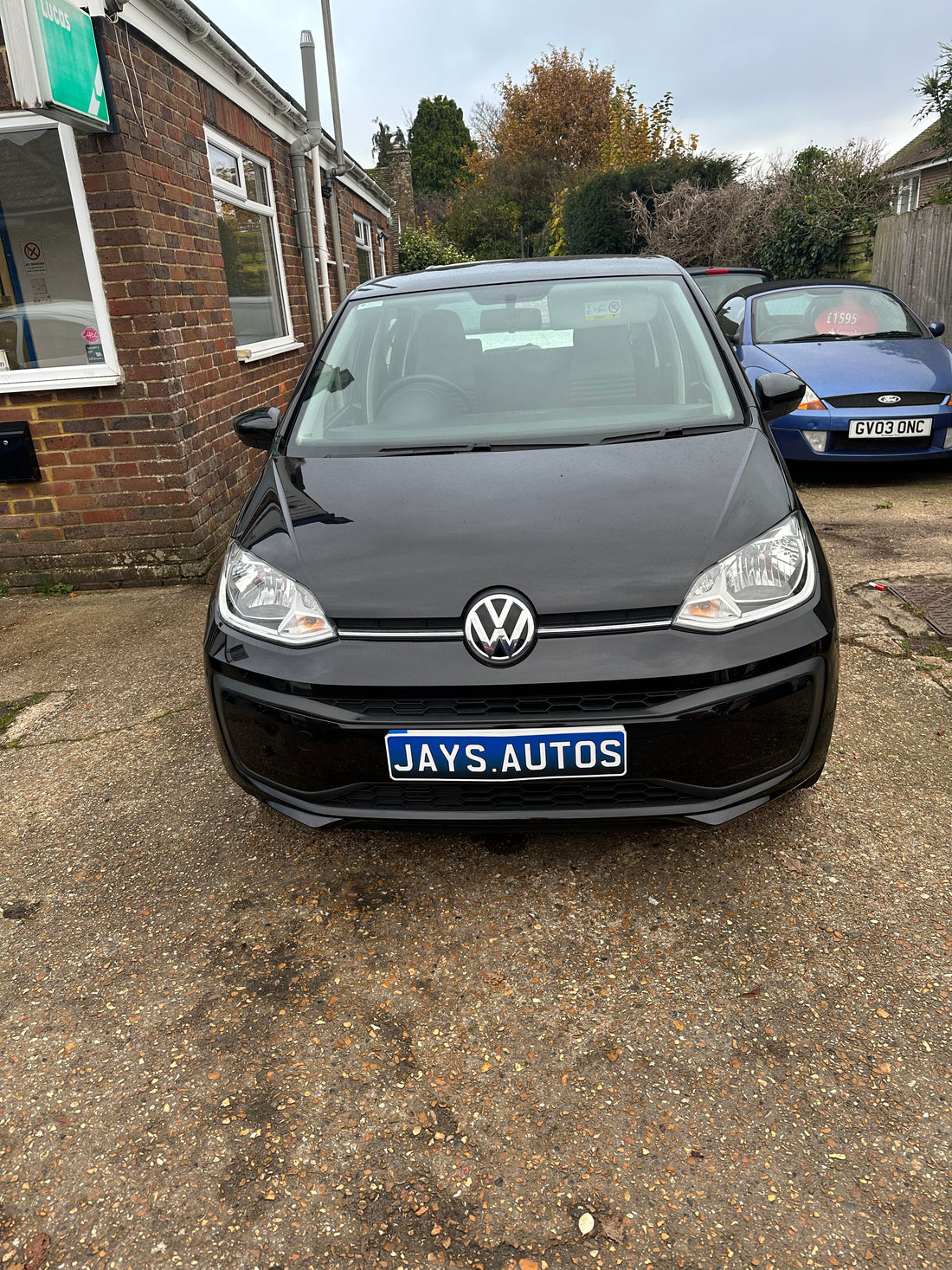 Volkswagen move up £5795 Jays Autos