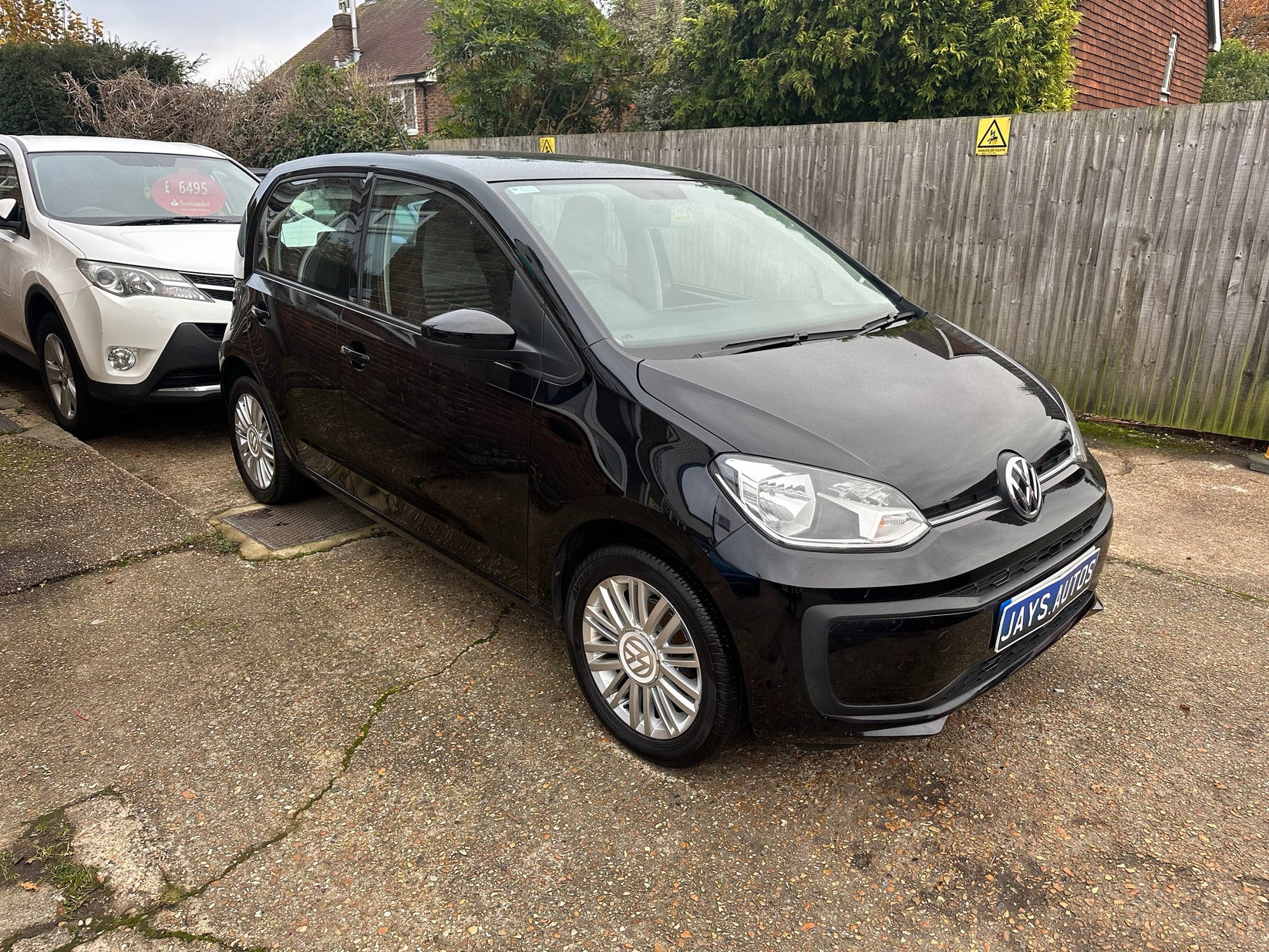 Volkswagen move up £5795 Jays Autos