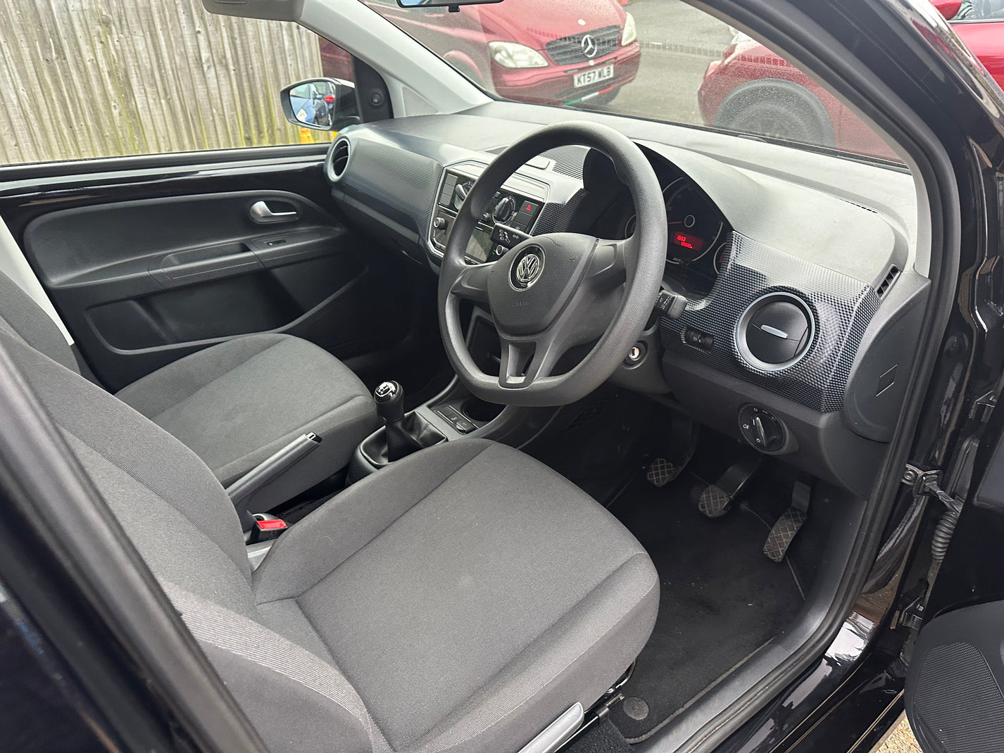 Volkswagen move up £5795 Jays Autos