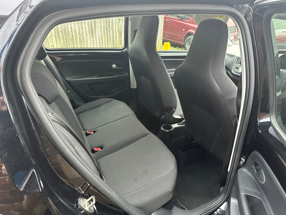 Volkswagen move up £5795 Jays Autos